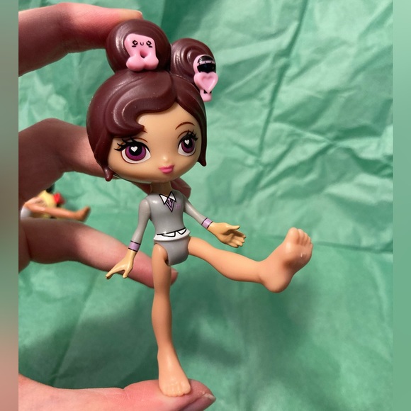 B1G2 - Kuu Kuu Harajuku Mini Fashion Dolls - Set of 3 - Buy 1, Get 2 FREE - Picture 7 of 13